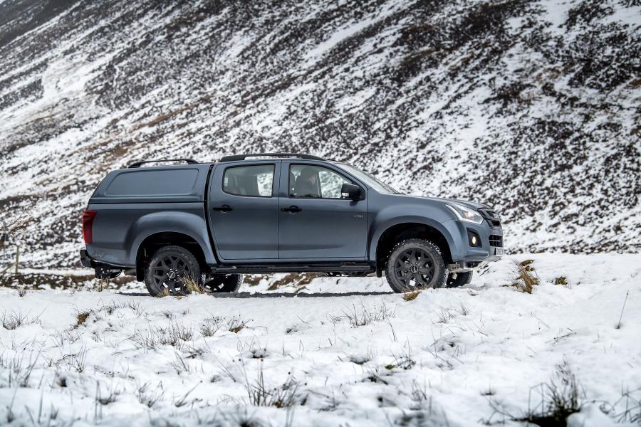  Isuzu D-Max Huntsman 2017 года  (UK) (фото 33 из 48)